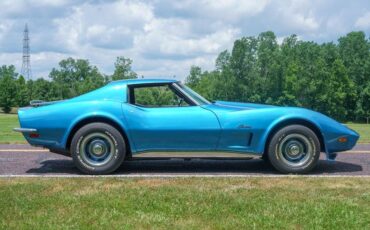 Unknown-Corvette-1973-Medium-Bright-Blue-e-Blue-vinyl-interior-8