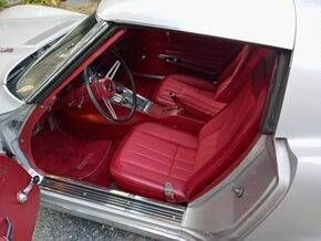 Unknown-Corvette-1973-Platinum-Gray-Dark-Red-24