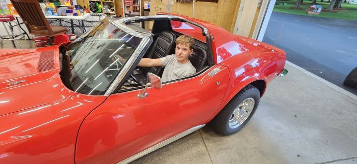 Unknown-Corvette-1973-Red-2