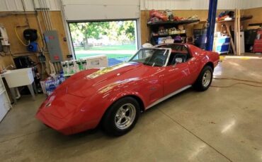 Unknown-Corvette-1973-Red