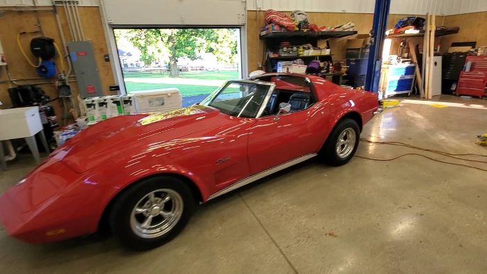 Unknown-Corvette-1973-Red-4