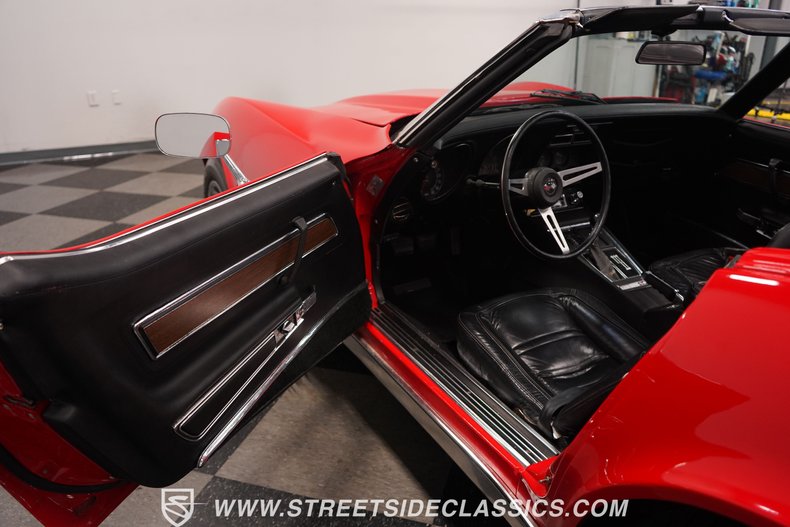 Unknown-Corvette-1973-Red-Black-1