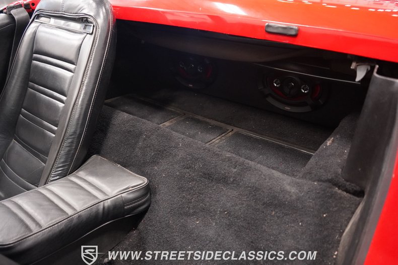 Unknown-Corvette-1973-Red-Black-10