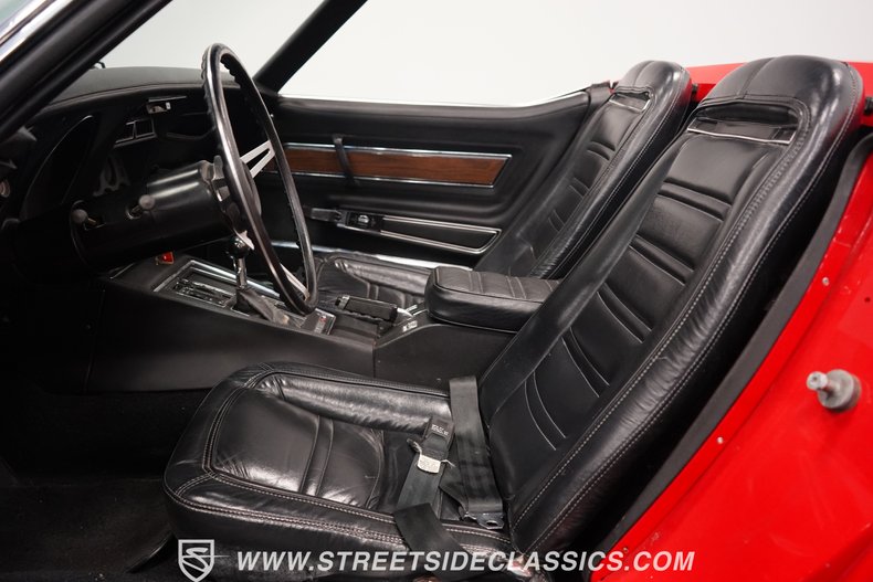 Unknown-Corvette-1973-Red-Black-13