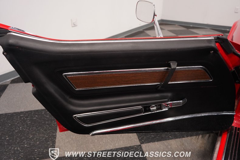 Unknown-Corvette-1973-Red-Black-2