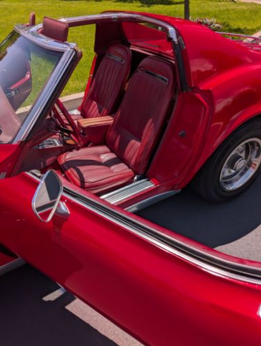 Unknown-Corvette-1973-Red-Red-10