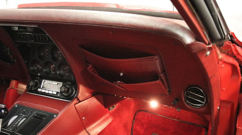 Unknown-Corvette-1973-Red-Red-26