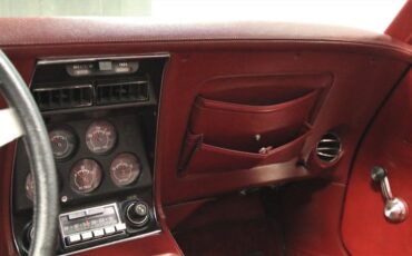 Unknown-Corvette-1973-Red-Red-41