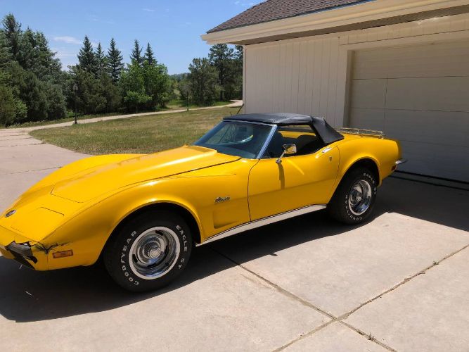 Unknown-Corvette-1973-Yellow