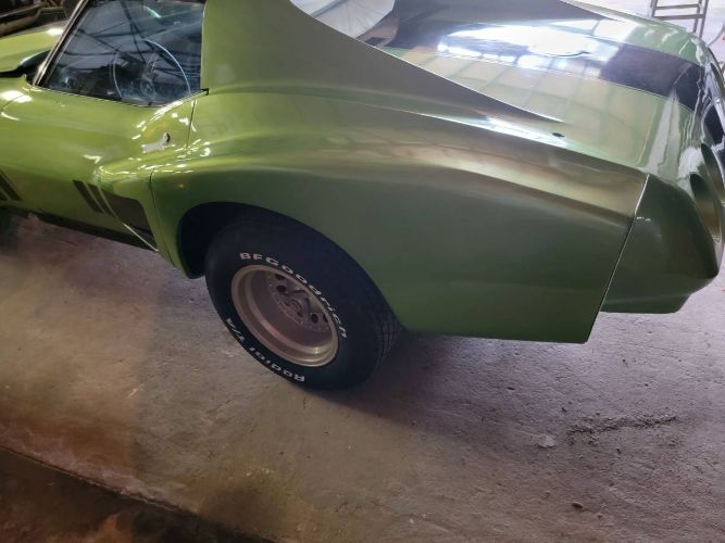Unknown-Corvette-1974-3
