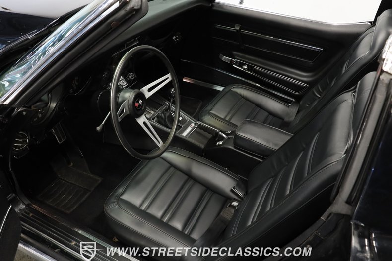 Unknown-Corvette-1974-Black-Black-2