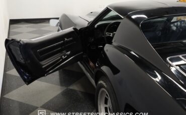 Unknown-Corvette-1974-Black-Black-32
