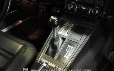 Unknown-Corvette-1974-Black-Black-39