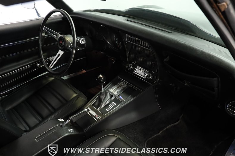 Unknown-Corvette-1974-Black-Black-44