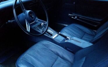 Unknown-Corvette-1974-Blue-4