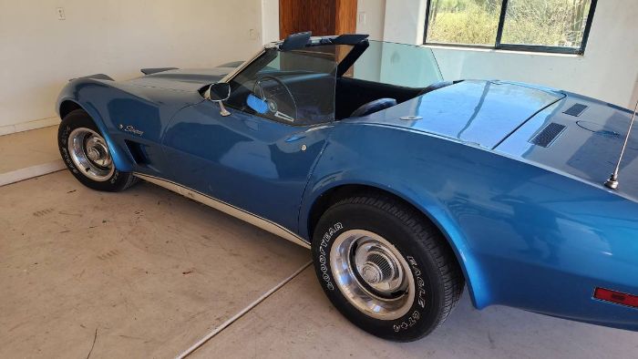 Unknown-Corvette-1974-Blue