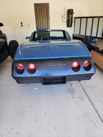 Unknown-Corvette-1974-BlueWhite-top-Blue-14