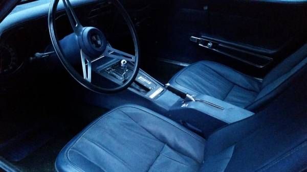 Unknown-Corvette-1974-BlueWhite-top-Blue-2