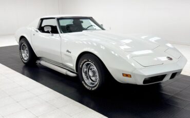 Unknown-Corvette-1974-Classic-White-Black-18