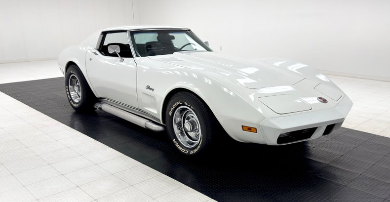 Unknown-Corvette-1974-Classic-White-Black-18