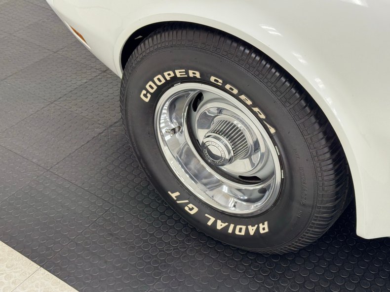 Unknown-Corvette-1974-Classic-White-Black-21