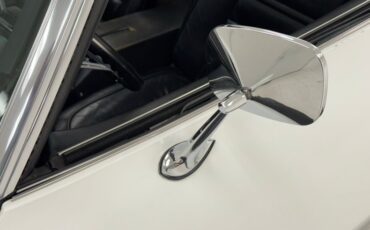Unknown-Corvette-1974-Classic-White-Black-24