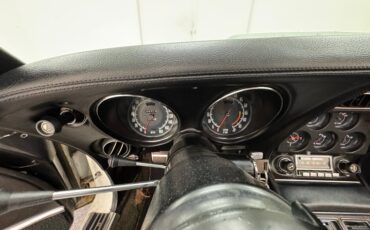 Unknown-Corvette-1974-Classic-White-Black-43
