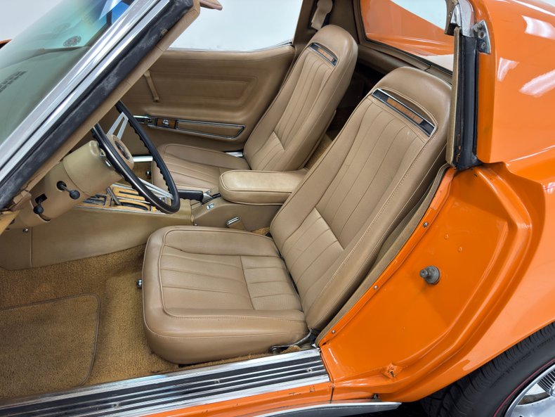 Unknown-Corvette-1974-Corvette-Orange-Medium-Saddle-32
