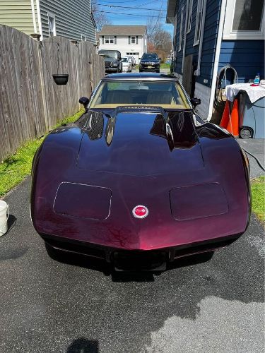 Unknown-Corvette-1974-Dark-Cherry-Metallic-11