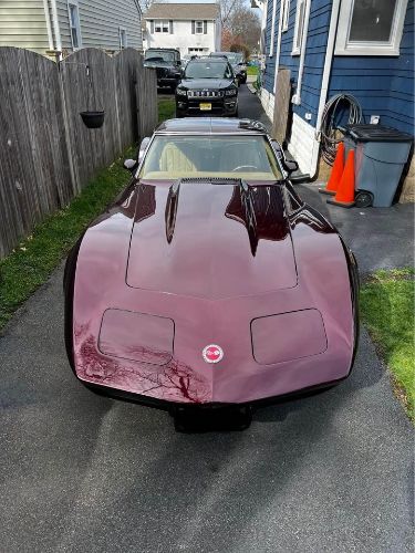 Unknown-Corvette-1974-Dark-Cherry-Metallic-5