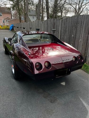 Unknown-Corvette-1974-Dark-Cherry-Metallic-9
