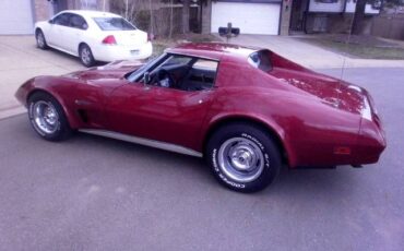 Unknown-Corvette-1974-Medium-Red-Metallic-Silver-Leather-10