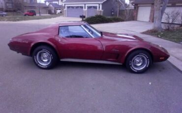 Unknown-Corvette-1974-Medium-Red-Metallic-Silver-Leather-14