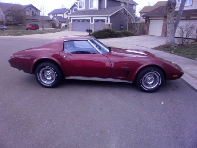 Unknown-Corvette-1974-Medium-Red-Metallic-Silver-Leather-14