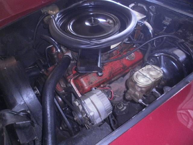 Unknown-Corvette-1974-Medium-Red-Metallic-Silver-Leather-2