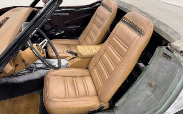 Unknown-Corvette-1974-Primer-Gray-Medium-Saddle-11