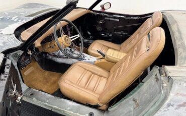 Unknown-Corvette-1974-Primer-Gray-Medium-Saddle-12