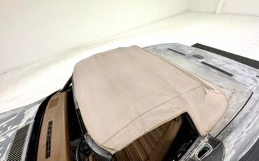 Unknown-Corvette-1974-Primer-Gray-Medium-Saddle-22