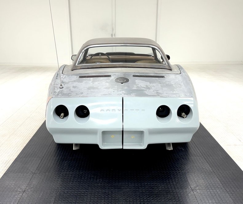 Unknown-Corvette-1974-Primer-Gray-Medium-Saddle-25