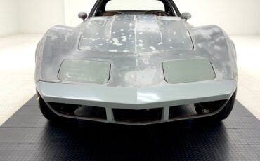 Unknown-Corvette-1974-Primer-Gray-Medium-Saddle-29