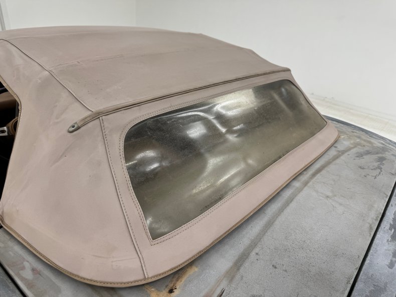Unknown-Corvette-1974-Primer-Gray-Medium-Saddle-37
