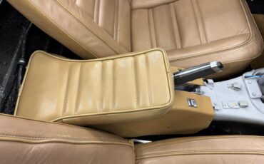 Unknown-Corvette-1974-Primer-Gray-Medium-Saddle-45