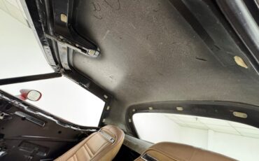 Unknown-Corvette-1974-Primer-Gray-Medium-Saddle-48
