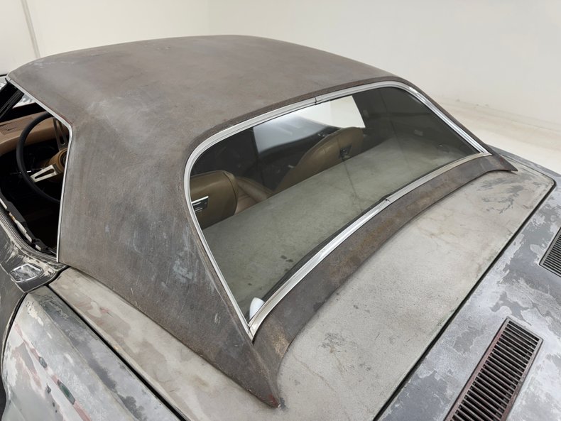 Unknown-Corvette-1974-Primer-Gray-Medium-Saddle-8