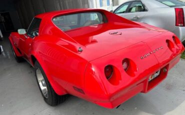 Unknown-Corvette-1974-Red-10