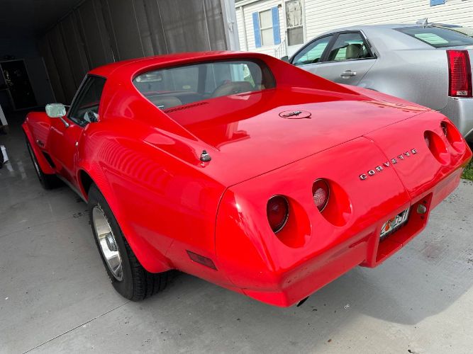 Unknown-Corvette-1974-Red-10