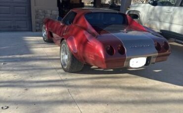 Unknown-Corvette-1974-Red-Black-1