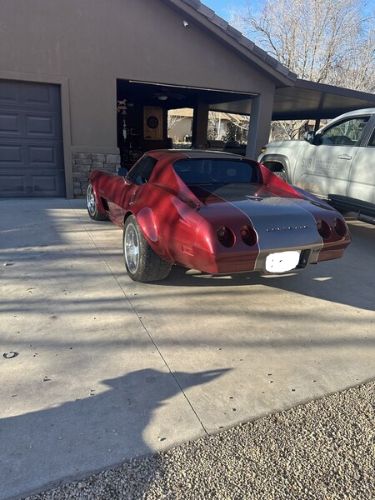 Unknown-Corvette-1974-Red-Black-1