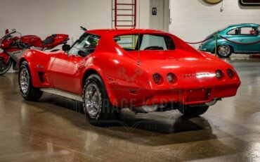 Unknown-Corvette-1974-Red-Black-1