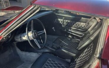 Unknown-Corvette-1974-Red-Black-2